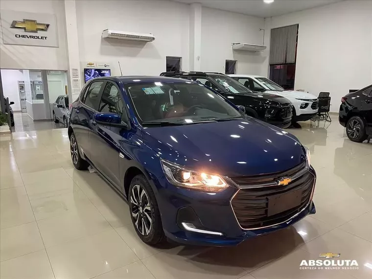 Chevrolet Onix Azul 14