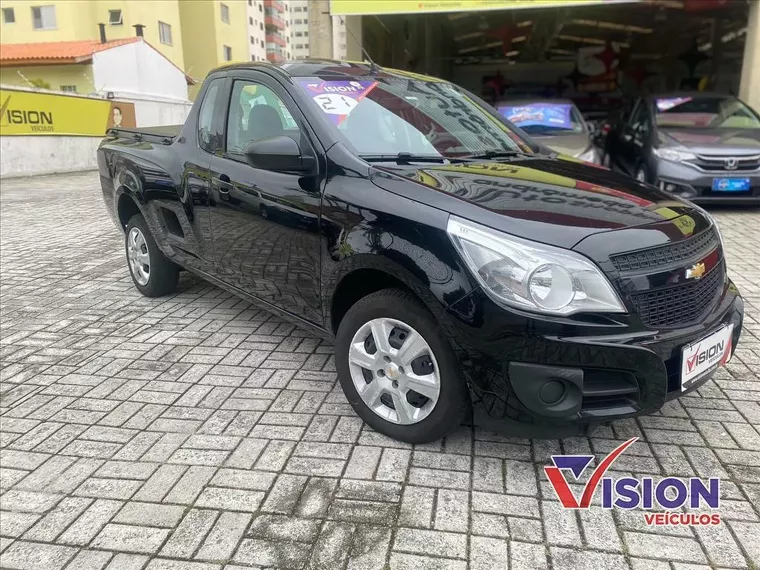 Chevrolet Montana Preto 7