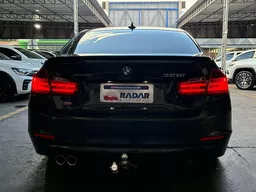 BMW 328i