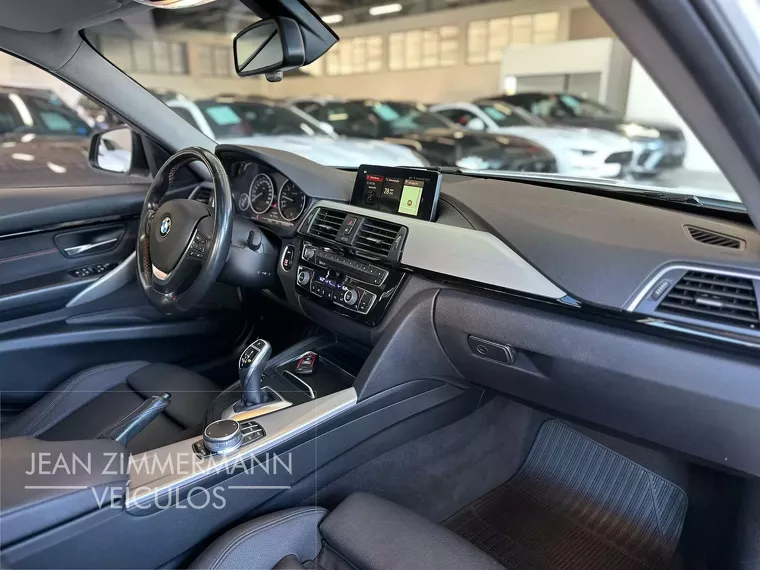 Foto do carro