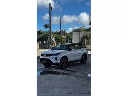 Toyota Hilux SW4