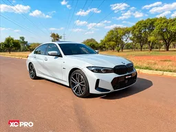 BMW 330e