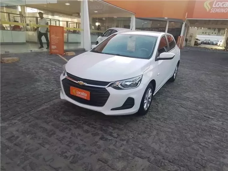 Chevrolet Onix Branco 1