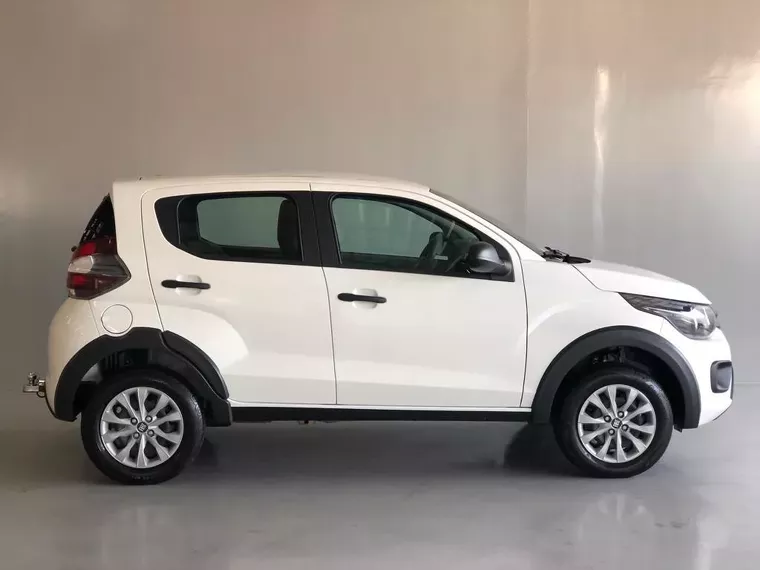 Fiat Mobi Branco 14