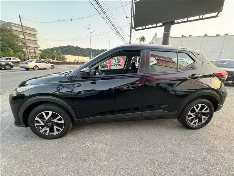 Nissan Kicks Preto 15