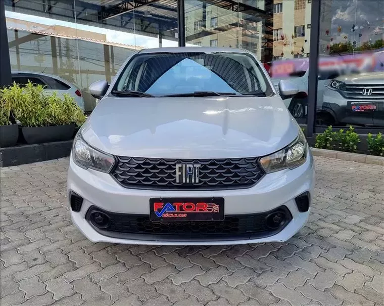 Fiat Argo Prata 1