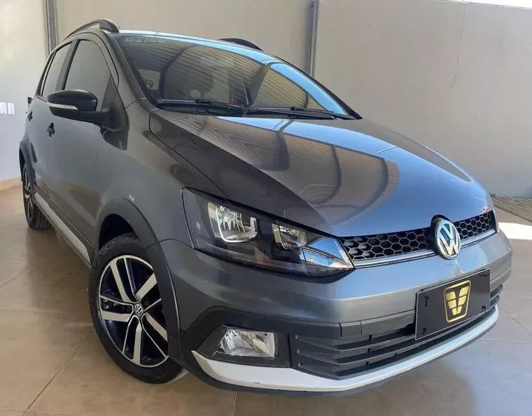 Volkswagen Fox Cinza 9