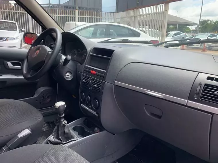 Fiat Siena Prata 18