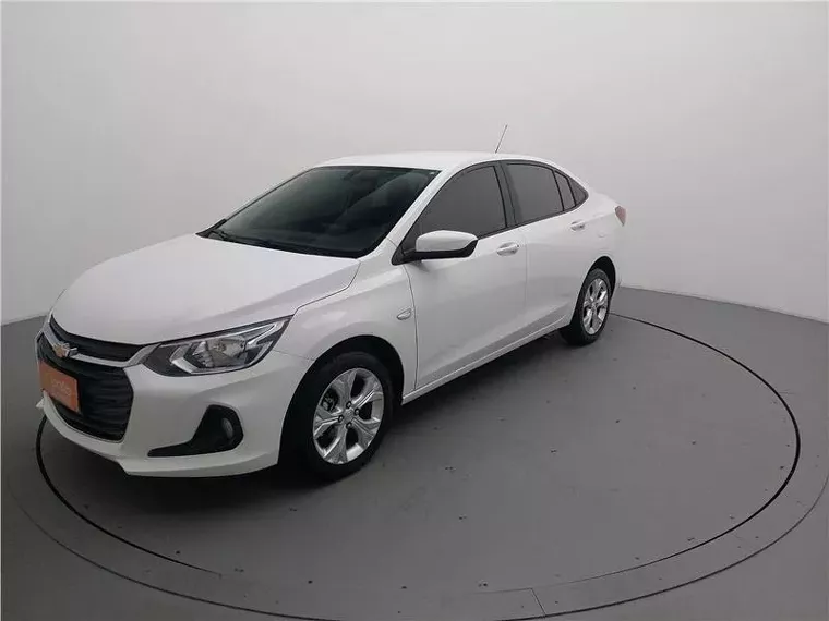 Chevrolet Onix Branco 13