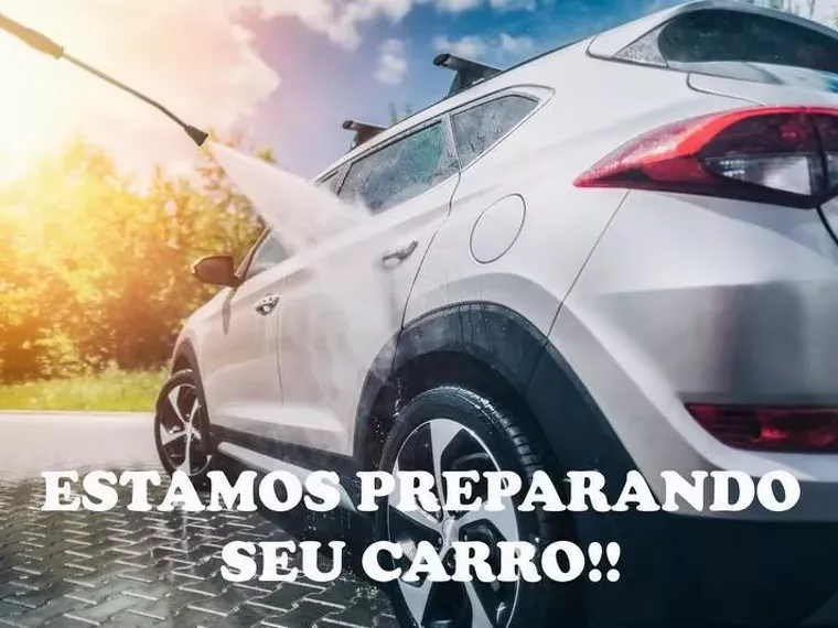 Renault Logan Preto 1