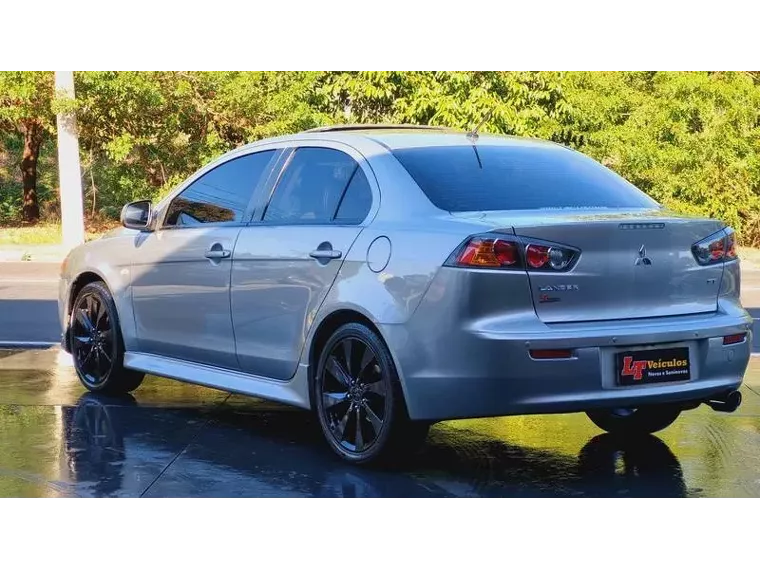 Mitsubishi Lancer Prata 6