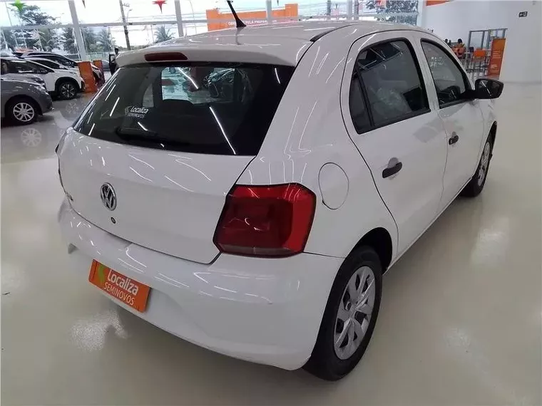 Volkswagen Gol Branco 4