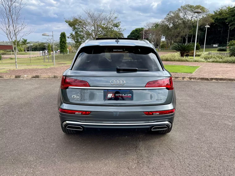 Audi Q5 Cinza 5