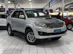 Toyota Hilux SW4