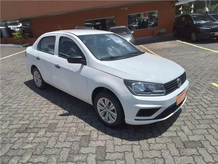 Volkswagen Voyage Branco 1