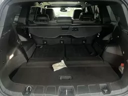 Jeep Commander