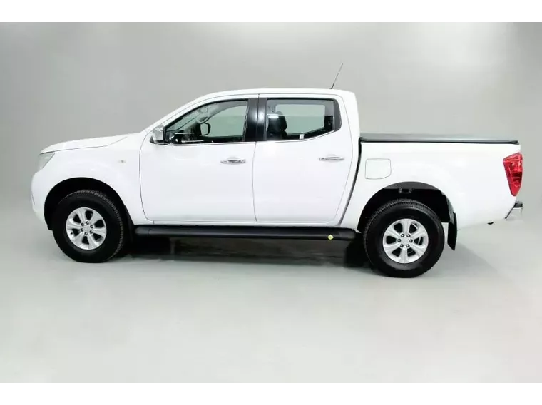 Nissan Frontier Branco 19