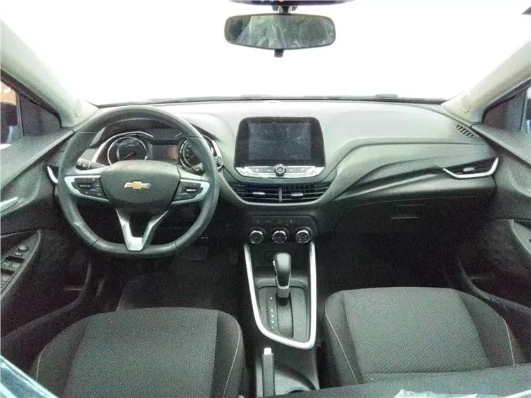 Chevrolet Onix Preto 4