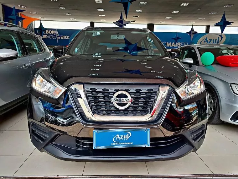 Nissan Kicks Preto 11