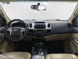 Toyota Hilux SW4