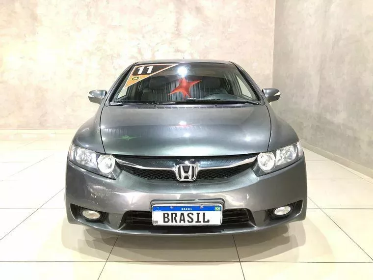 Honda Civic Cinza 9