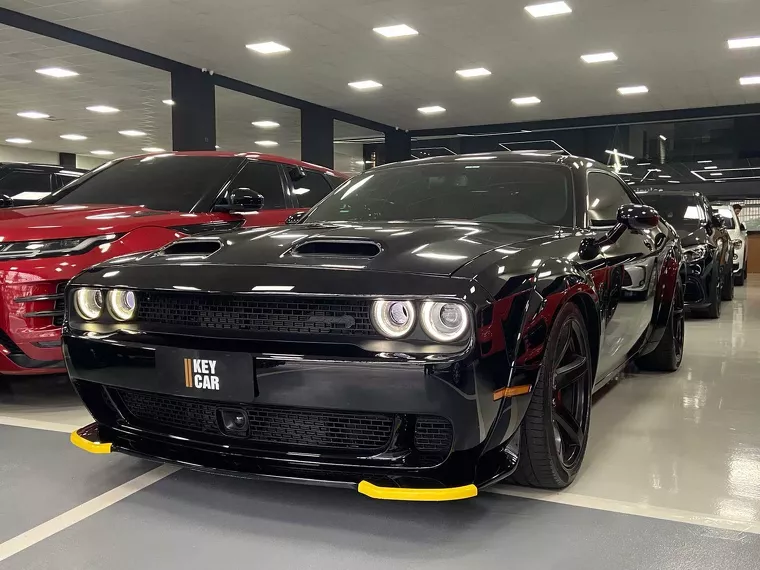 Dodge Challenger Preto 1