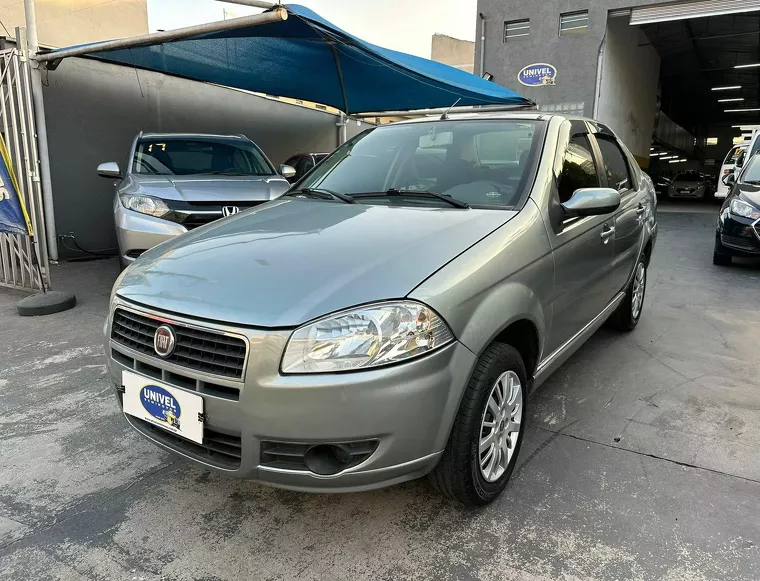 Fiat Siena Cinza 1