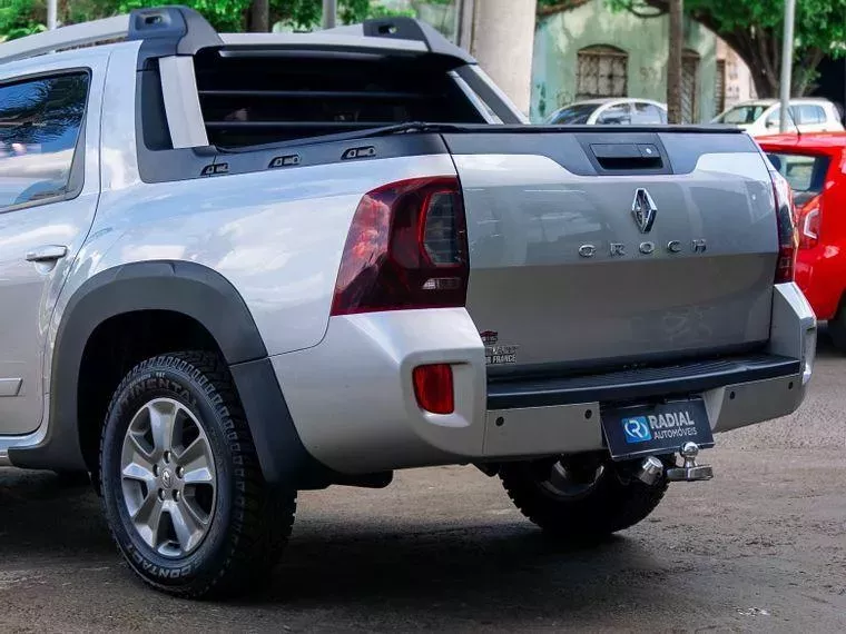 Renault Duster Oroch Prata 8