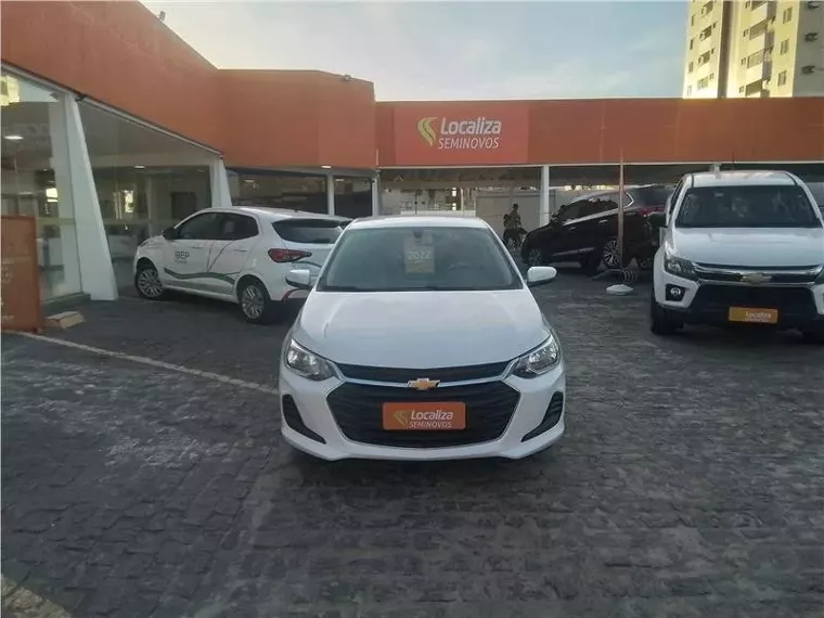 Chevrolet Onix Branco 7