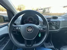 Volkswagen Cross UP