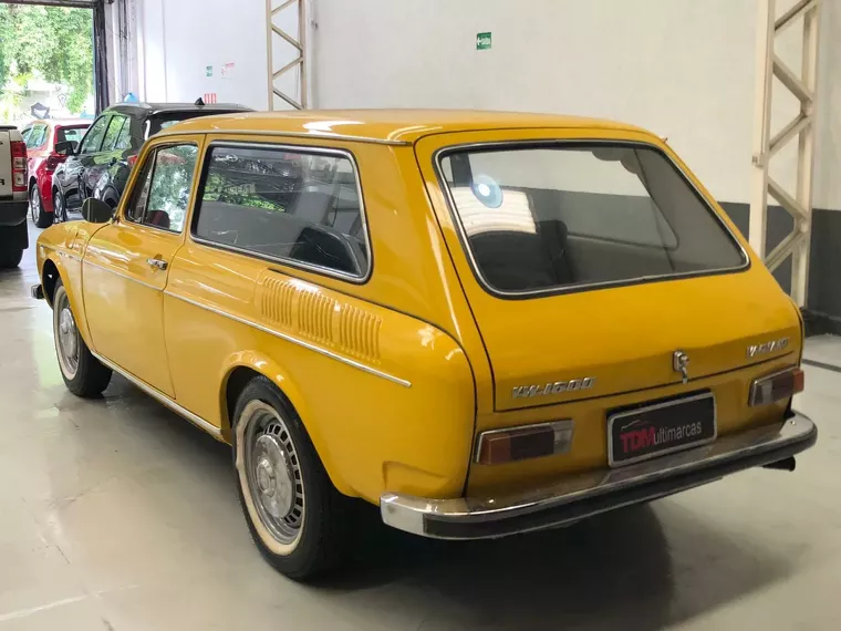 Volkswagen Variant Amarelo 5