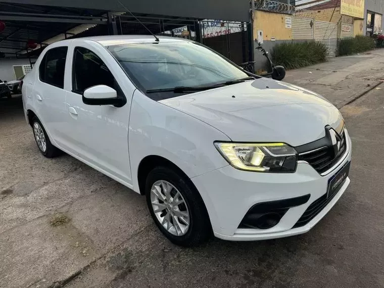 Renault Logan Branco 1