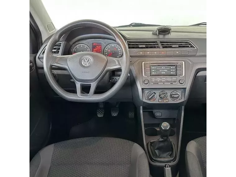 Volkswagen Gol Prata 1