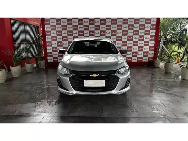 Chevrolet Onix Prata 1