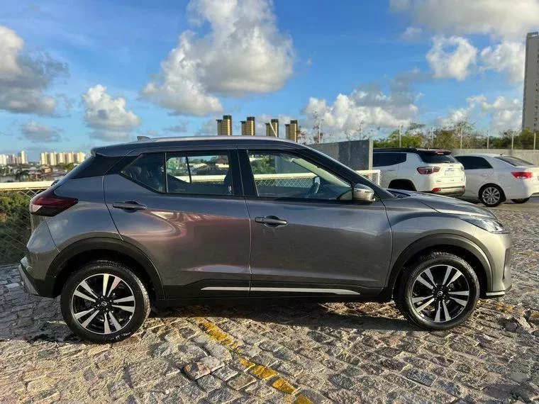 Nissan Kicks Cinza 7