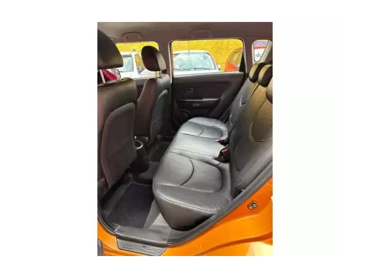 KIA Soul Laranja 7