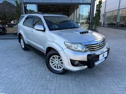 Toyota Hilux SW4