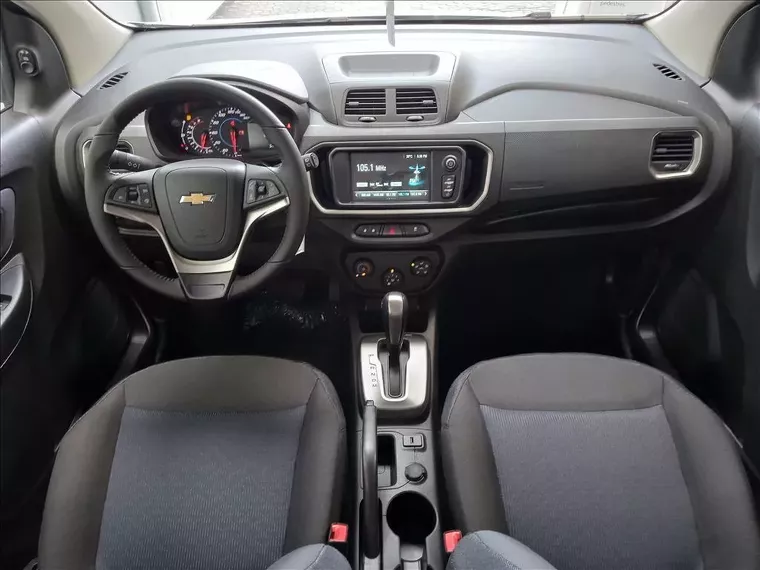 Chevrolet Spin Branco 16