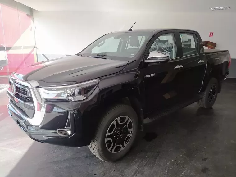 Toyota Hilux Preto 7