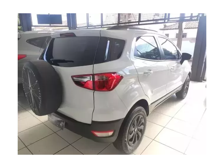 Ford Ecosport Branco 5