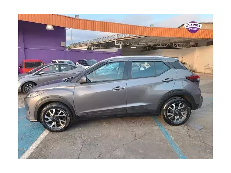 Nissan Kicks Cinza 4