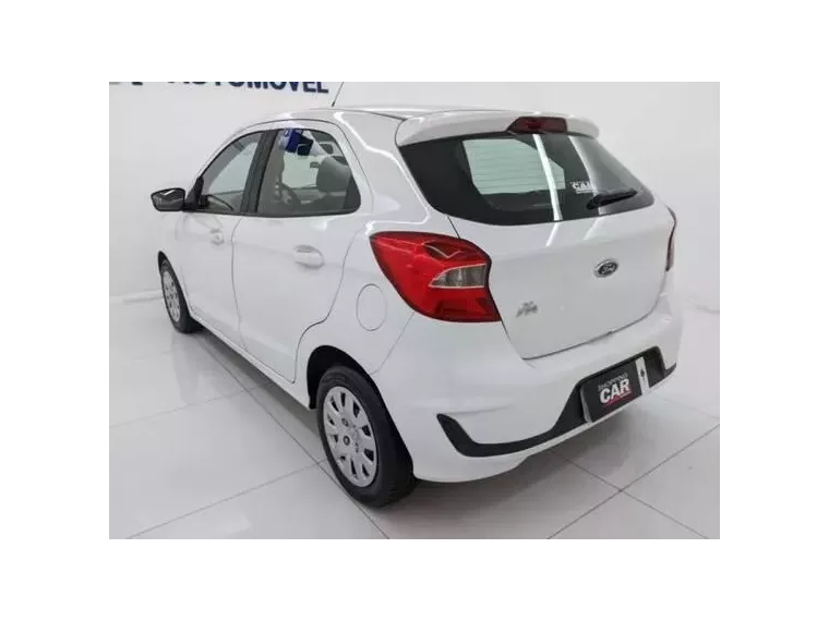 Ford KA Branco 12