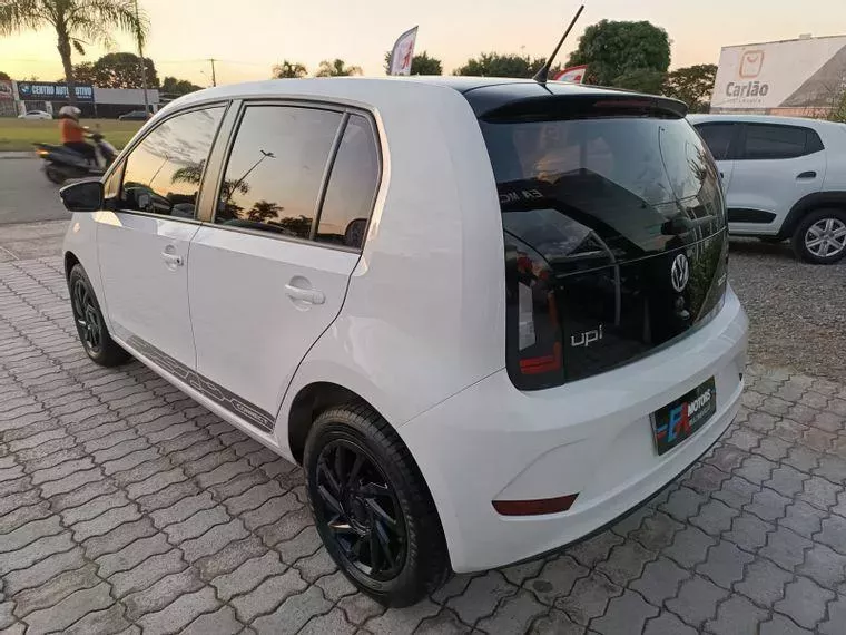 Volkswagen UP Branco 11