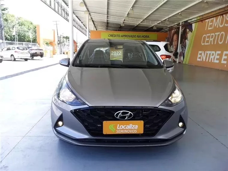 Hyundai HB20 Prata 5