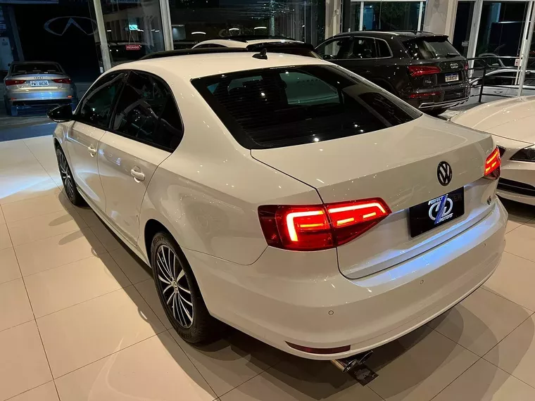 Volkswagen Jetta Branco 2