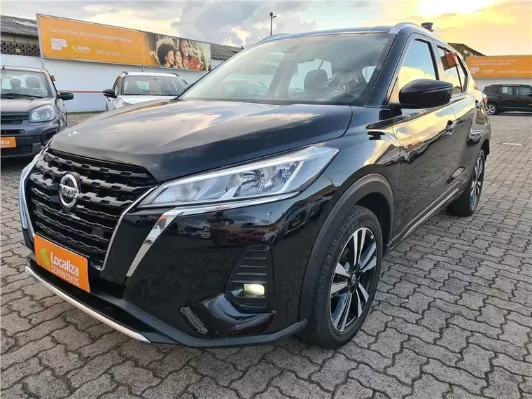 Nissan Kicks Preto 1