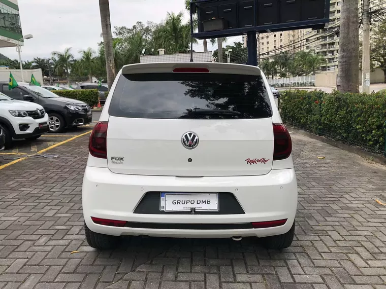 Volkswagen Fox Branco 13