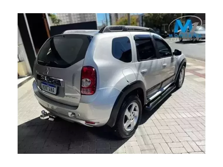 Renault Duster Prata 4