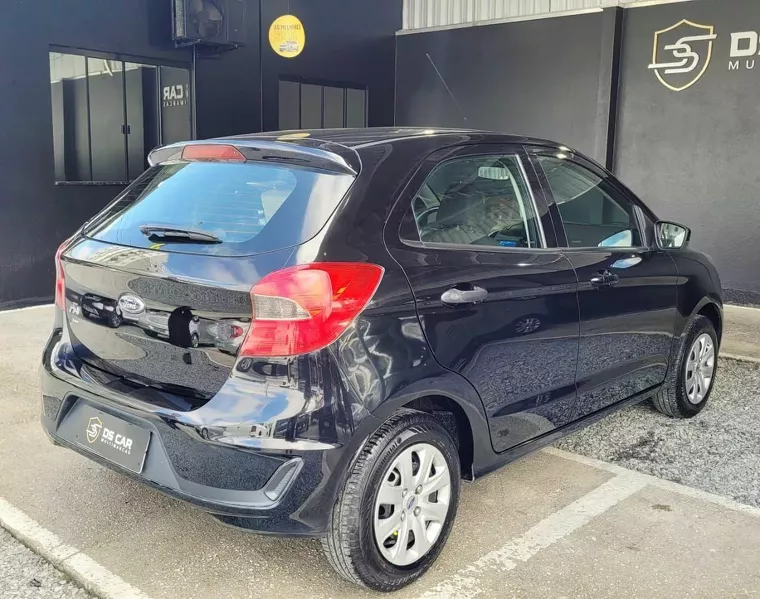 Ford KA Preto 6