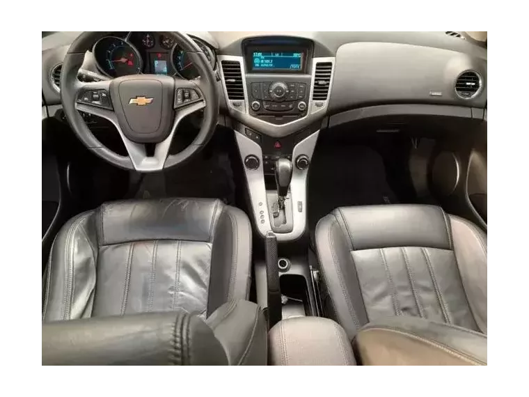 Chevrolet Cruze Preto 6